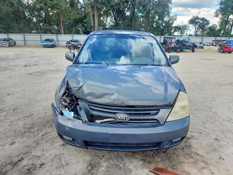 68093826 :رقم المزاد ، KNDMB233986238130 vin ، 2008 Kia Sedona مزاد بيع