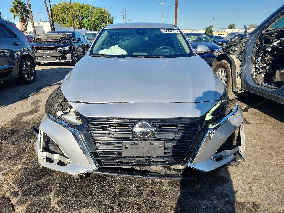 67837476 :رقم المزاد ، 1N4BL4BV9PN371919 vin ، 2023 Nissan Altima مزاد بيع