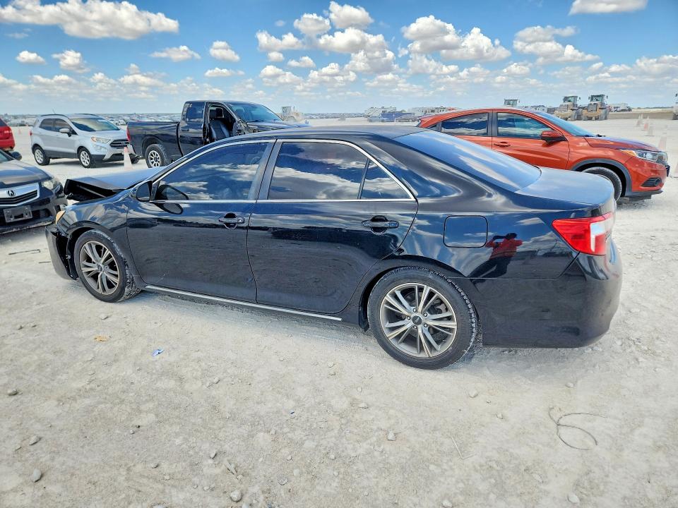 68184686 :رقم المزاد ، 4T4BF1FK1ER423113 vin ، 2014 Toyota Camry مزاد بيع