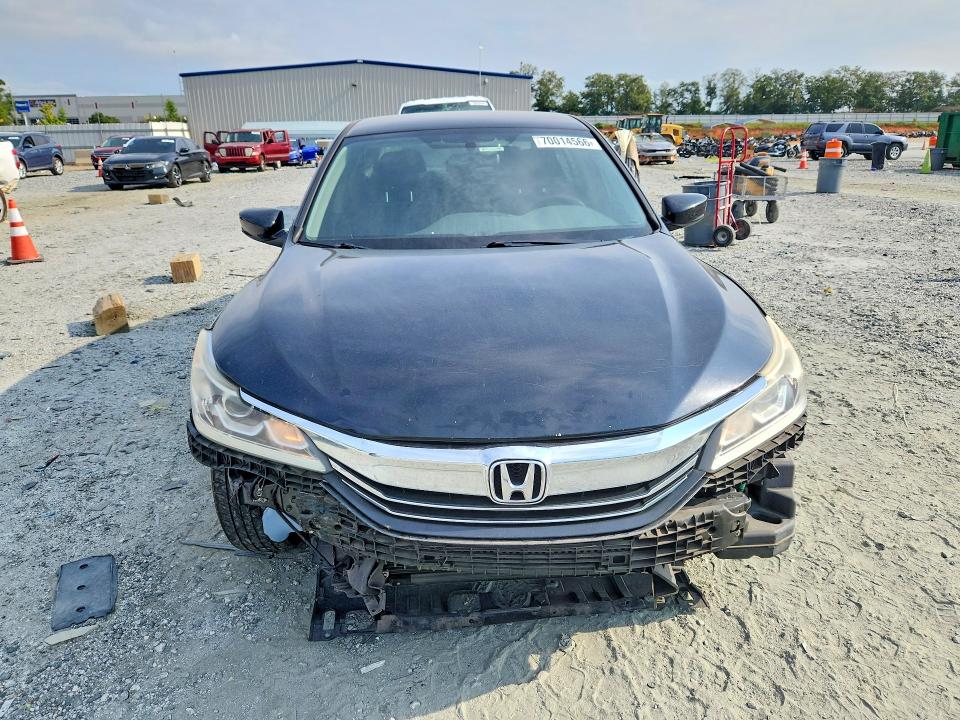 Aukcja sprzedaży 2017 Honda Accord, vin: 1HGCR2F3XHA190087, numer aukcji: 70014566