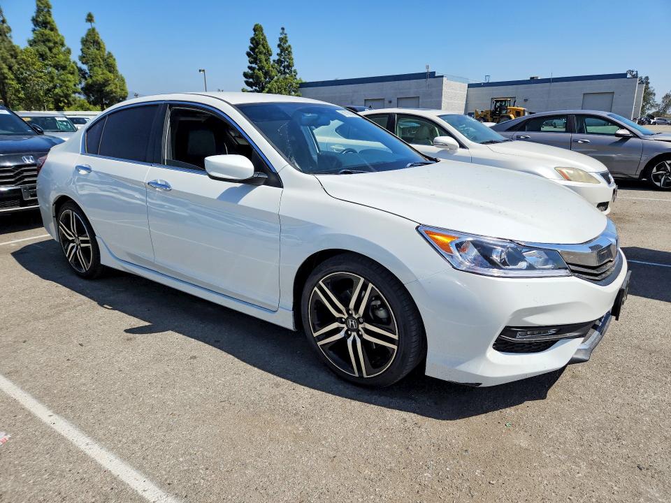 2017 Honda Accord მანქანა იყიდება აუქციონზე, vin: 1HGCR2F52HA269352, აუქციონის ნომერი: 69798256