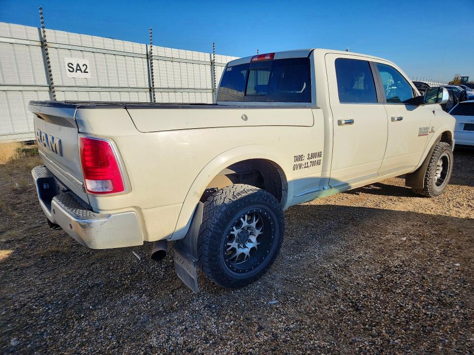 69346816 :رقم المزاد ، 3C63R3FL5JG111282 vin ، 2018 Ram 3500 مزاد بيع