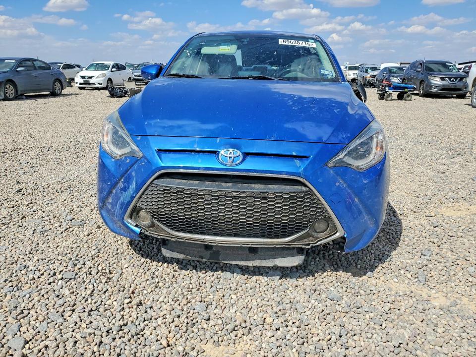 69638716 :رقم المزاد ، 3MYDLBYV1KY525261 vin ، 2019 Toyota Yaris مزاد بيع