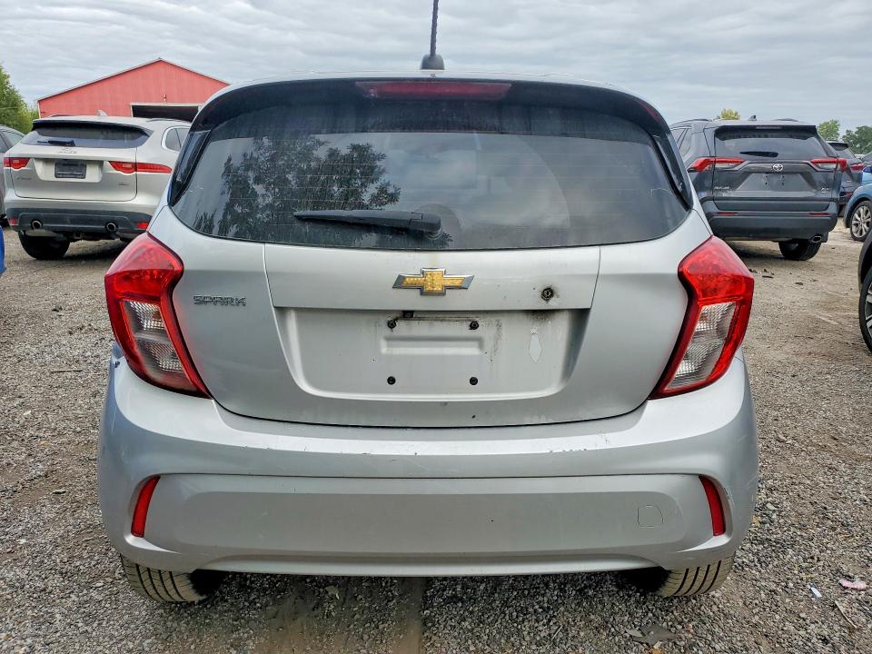 70614396 :رقم المزاد ، KL8CA6SA2HC838388 vin ، 2017 Chevrolet Spark مزاد بيع