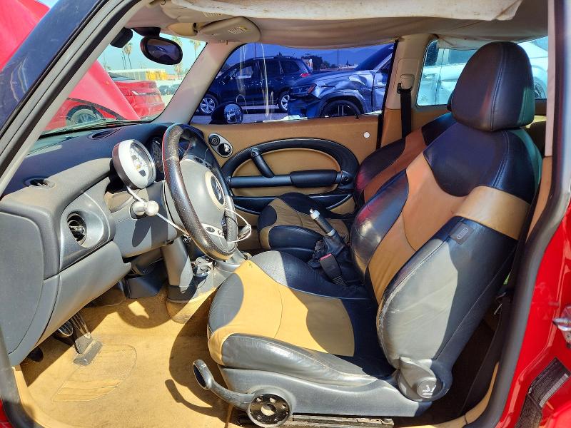 70705526 :رقم المزاد ، WMWRE33474TD87031 vin ، 2004 Mini Cooper مزاد بيع