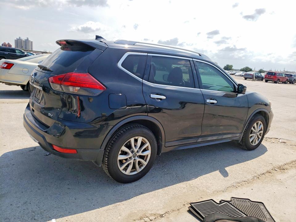 Продажа на аукционе авто 2017 Nissan Rogue, vin: 5N1AT2MT6HC877674, номер лота: 69697946