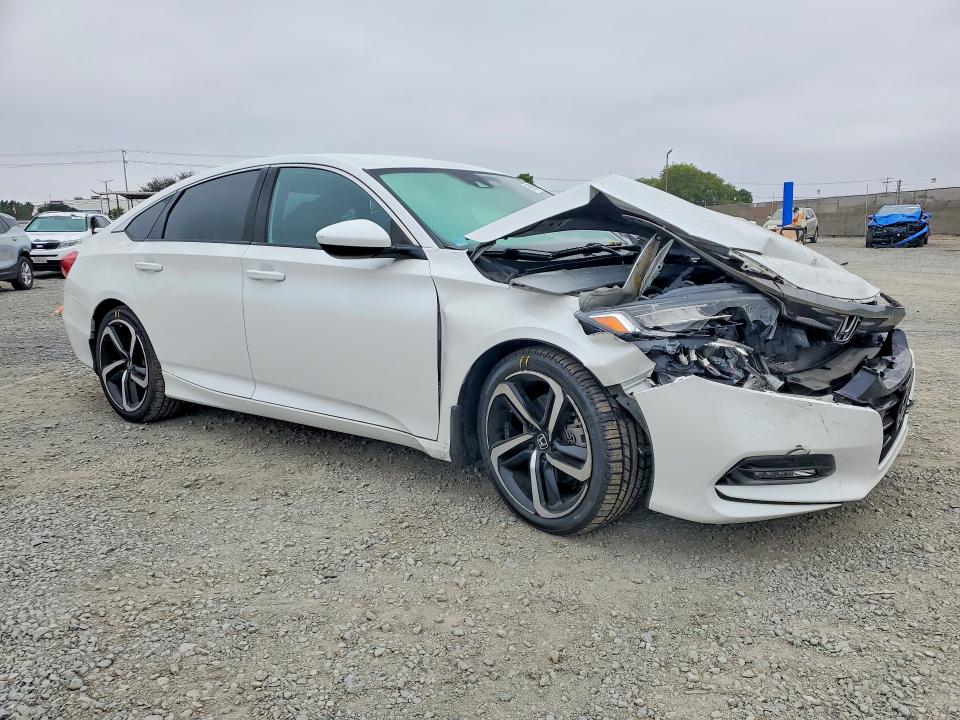 Продажа на аукционе авто 2020 Honda Accord, vin: 1HGCV1F36LA014362, номер лота: 69990636