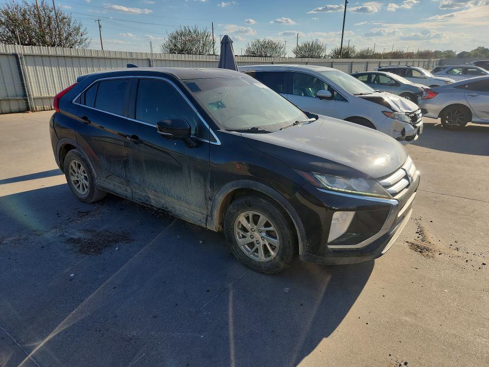 2018 Mitsubishi Eclipse Cross მანქანა იყიდება აუქციონზე, vin: JA4AS3AA5JZ047555, აუქციონის ნომერი: 70975116