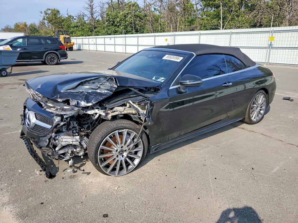 Продажа на аукционе авто 2018 Mercedes-benz C, vin: WDDWK4KB7JF604322, номер лота: 69505996