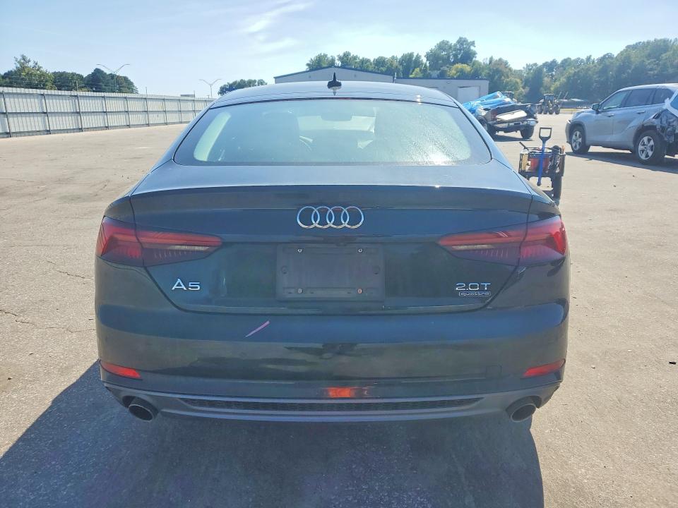 67700346 :رقم المزاد ، WAUENCF59JA123719 vin ، 2018 Audi A5 مزاد بيع