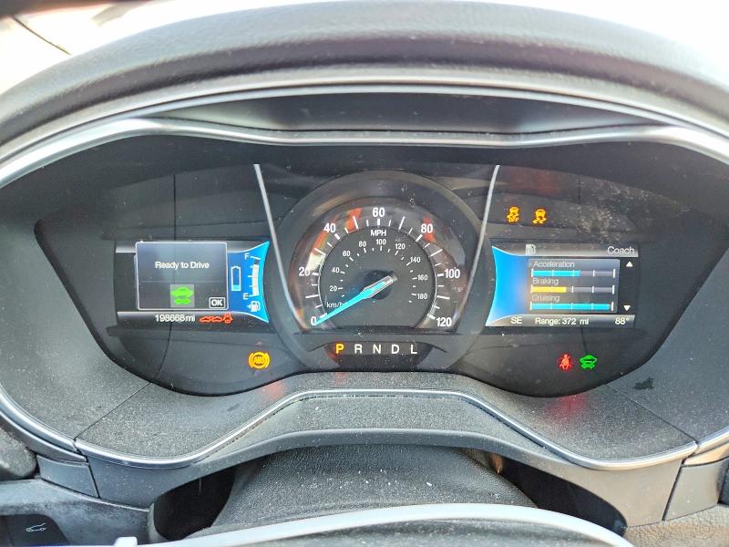 69261706 :رقم المزاد ، 3FA6P0LU3HR287856 vin ، 2017 Ford Fusion مزاد بيع
