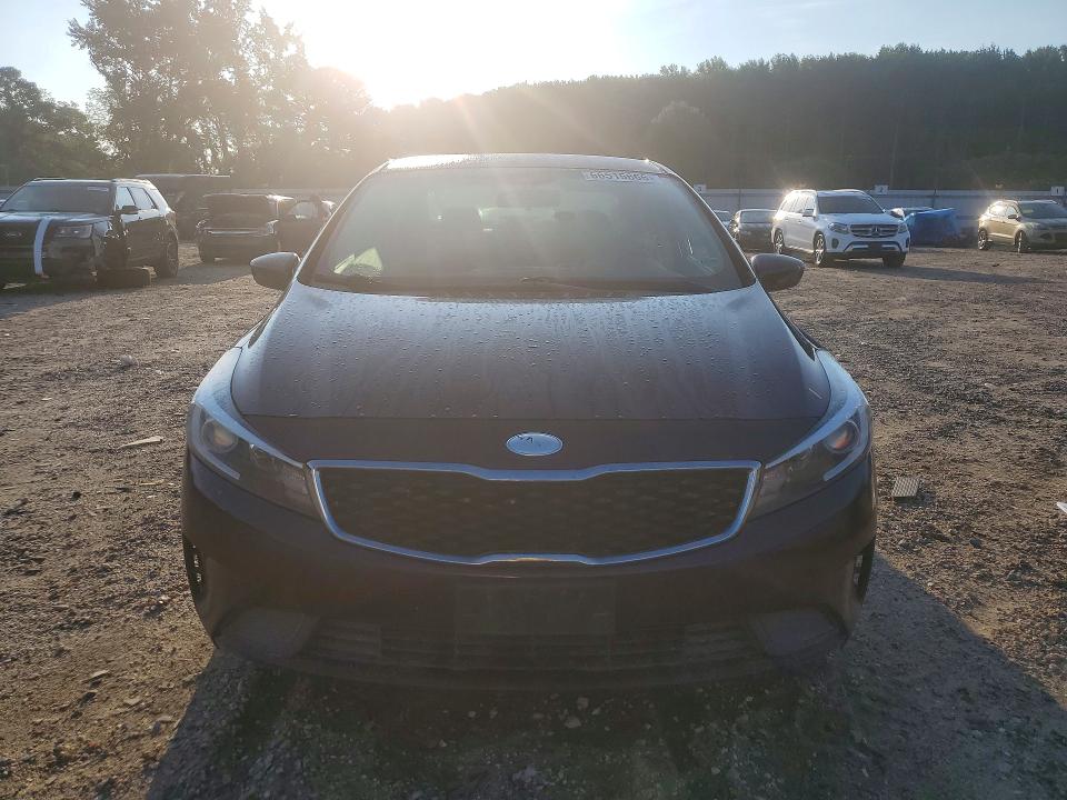 66515666 :رقم المزاد ، 3KPFK4A76HE123652 vin ، 2017 Kia Forte مزاد بيع
