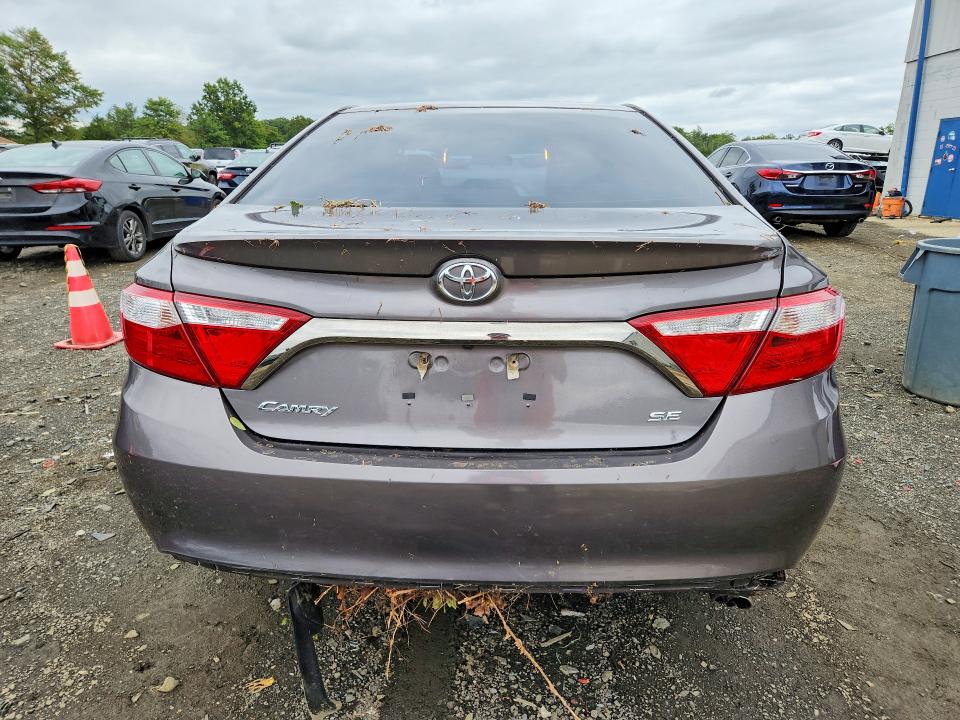 2015 Toyota Camry მანქანა იყიდება აუქციონზე, vin: 4T1BF1FKXFU896553, აუქციონის ნომერი: 71110926