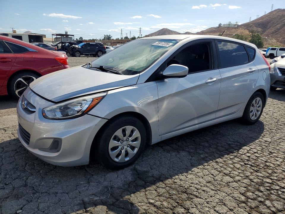2017 Hyundai Accent მანქანა იყიდება აუქციონზე, vin: KMHCT5AE3HU342733, აუქციონის ნომერი: 70917226