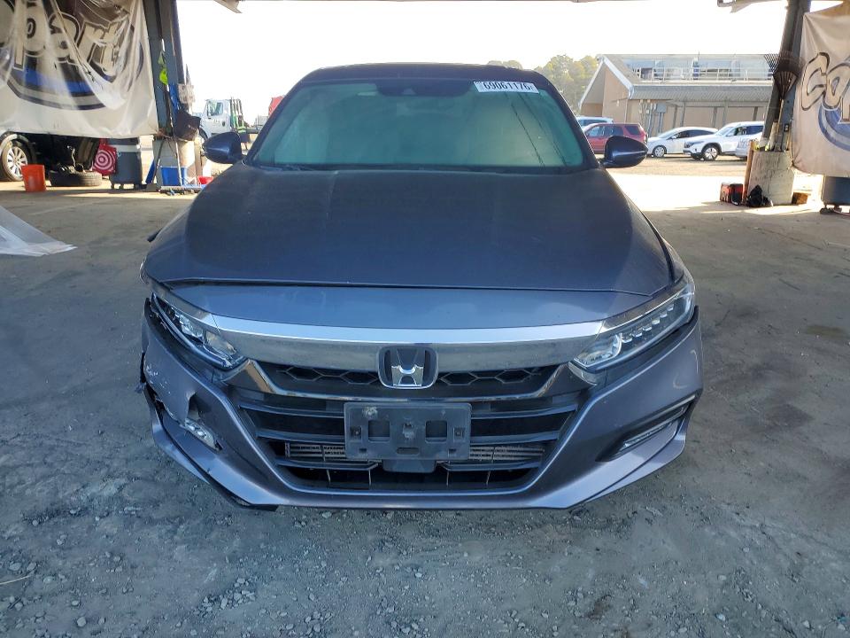 Продаж на аукціоні авто 2018 Honda Accord, vin: 1HGCV1F54JA023091, номер лоту: 69061176