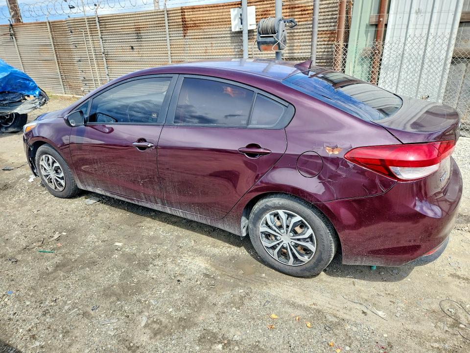 67895706 :رقم المزاد ، 3KPFK4A70HE006441 vin ، 2017 Kia Forte مزاد بيع