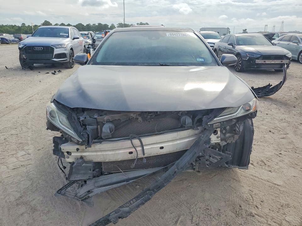 Aukcja sprzedaży 2018 Toyota Camry, vin: 4T1B11HK9JU123450, numer aukcji: 69423186