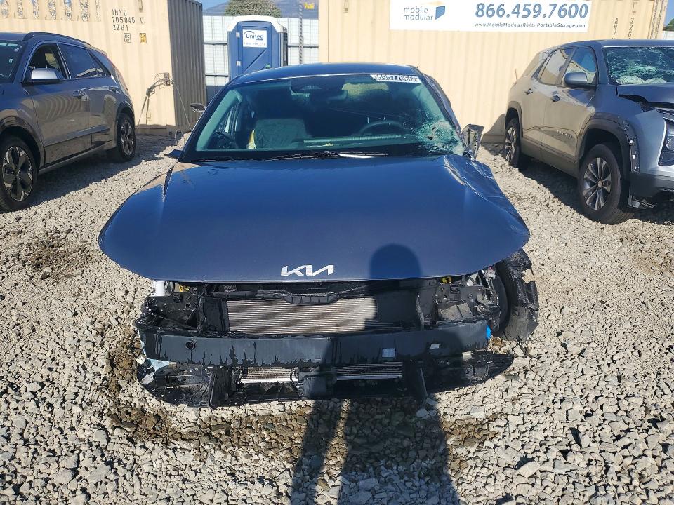 2025 Kia K4 მანქანა იყიდება აუქციონზე, vin: 3KPFT4DE7SE049639, აუქციონის ნომერი: 69577666