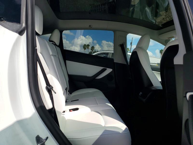 Продажа на аукционе авто 2021 Tesla Model Y, vin: 5YJYGDEE2MF256321, номер лота: 69920926