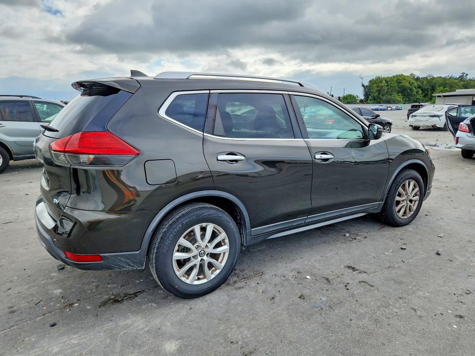 2017 Nissan Rogue მანქანა იყიდება აუქციონზე, vin: KNMAT2MT1HP501753, აუქციონის ნომერი: 68890866