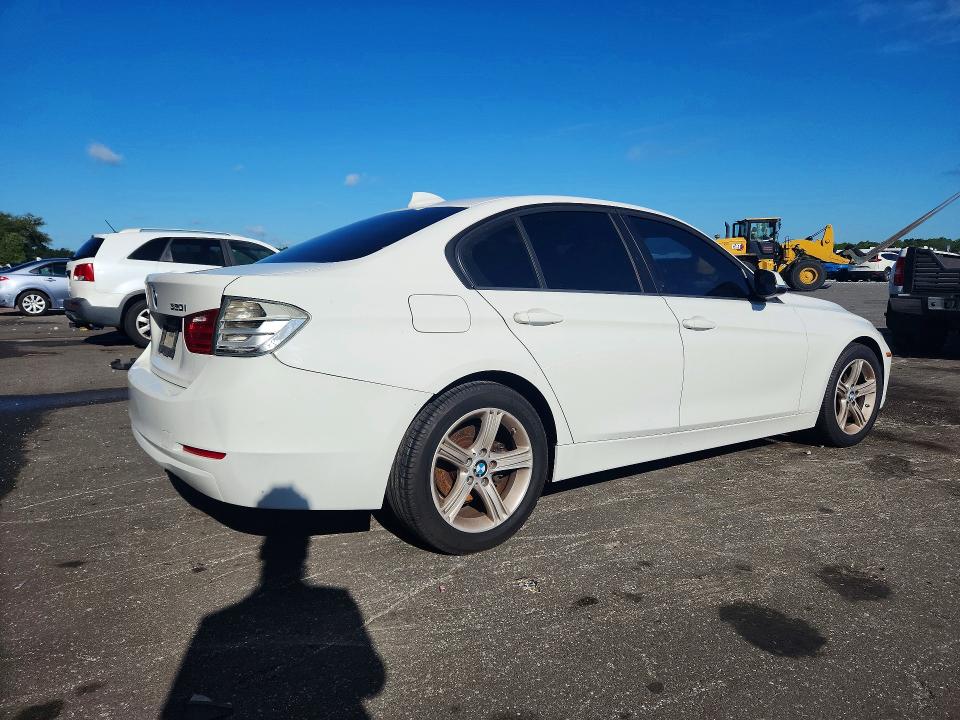 Aukcja sprzedaży 2014 Bmw 320, vin: WBA3B1C51EK133637, numer aukcji: 70024566