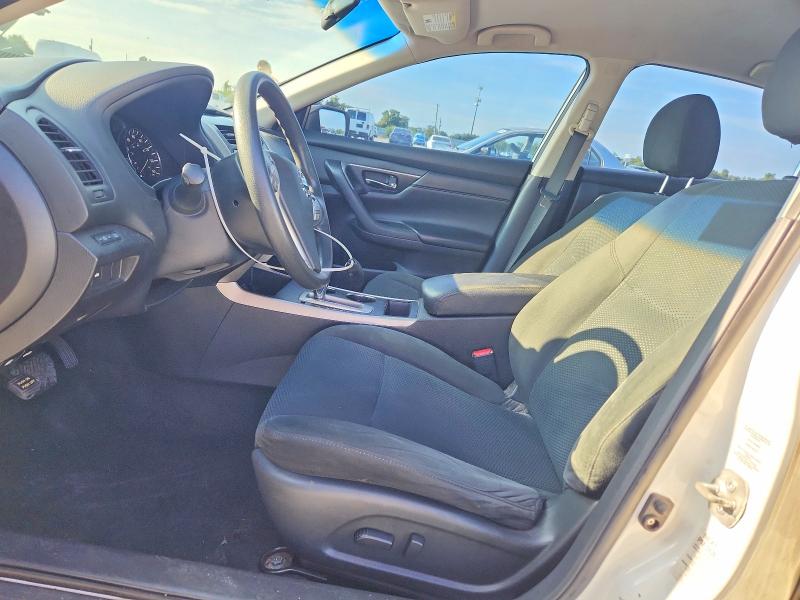 2015 Nissan Altima მანქანა იყიდება აუქციონზე, vin: 1N4AL3AP0FN385246, აუქციონის ნომერი: 68370896