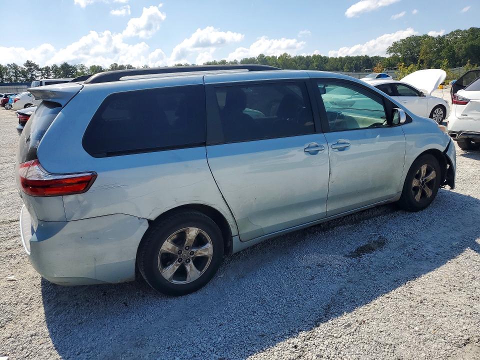 2015 Toyota Sienna მანქანა იყიდება აუქციონზე, vin: 5TDKK3DC9FS631196, აუქციონის ნომერი: 66894796