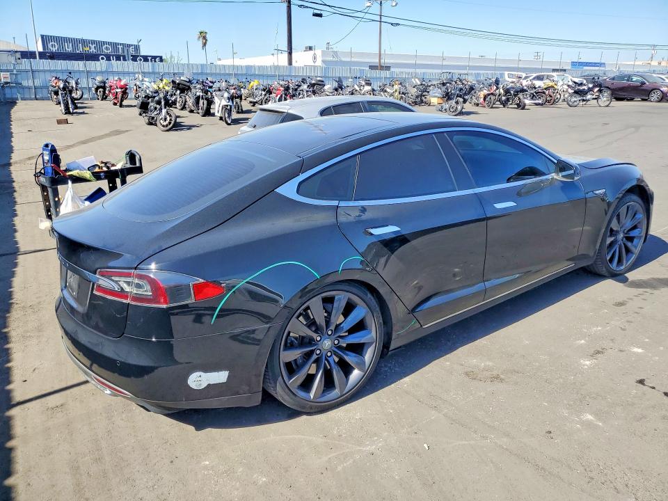Aukcja sprzedaży 2013 Tesla Model S, vin: 5YJSA1CN9DFP27647, numer aukcji: 70147366