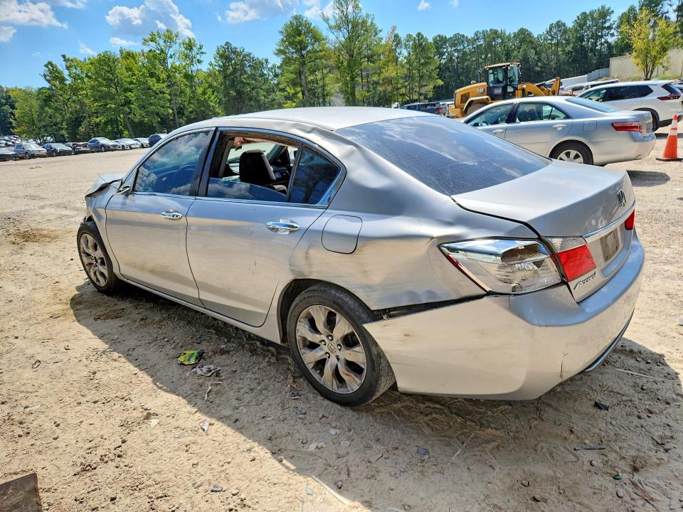 67440446 :رقم المزاد ، 1HGCR2F71FA146866 vin ، 2015 Honda Accord مزاد بيع