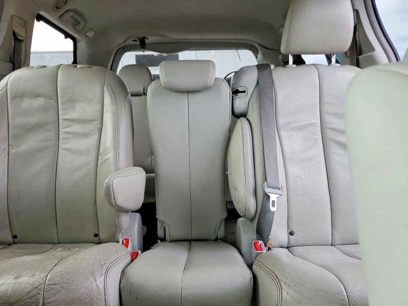 Продажа на аукционе авто 2014 Toyota Sienna, vin: 5TDYK3DCXES428827, номер лота: 70607826