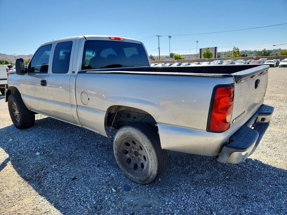 2006 Chevrolet Silverado მანქანა იყიდება აუქციონზე, vin: 2GCEC19TX61107635, აუქციონის ნომერი: 67930536