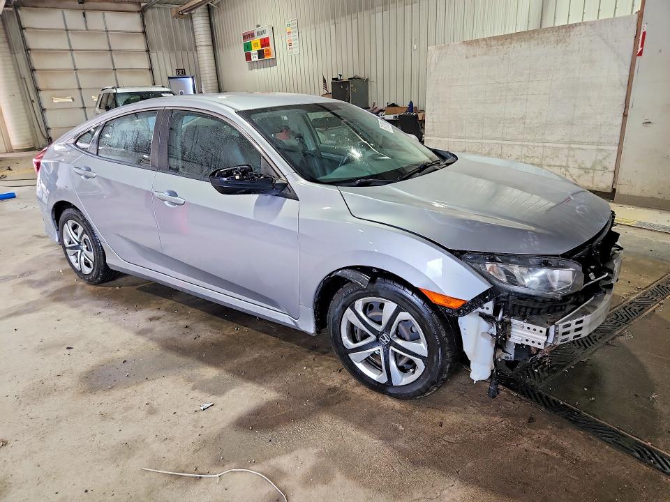 Продажа на аукционе авто 2018 Honda Civic, vin: 2HGFC2F57JH557275, номер лота: 69133006
