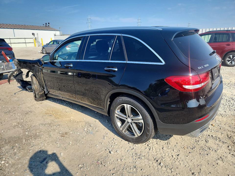 67988556 :رقم المزاد ، WDC0G4KB8HF174290 vin ، 2017 Mercedes-benz Glc مزاد بيع