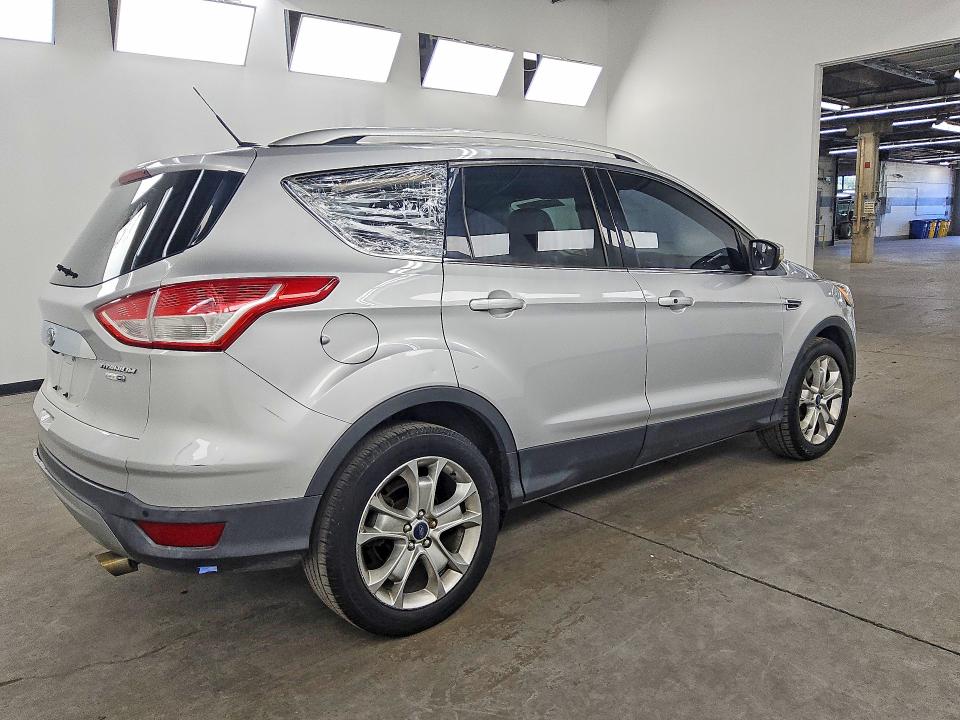 65243736 :رقم المزاد ، 1FMCU9JX3GUC21978 vin ، 2016 Ford Escape مزاد بيع