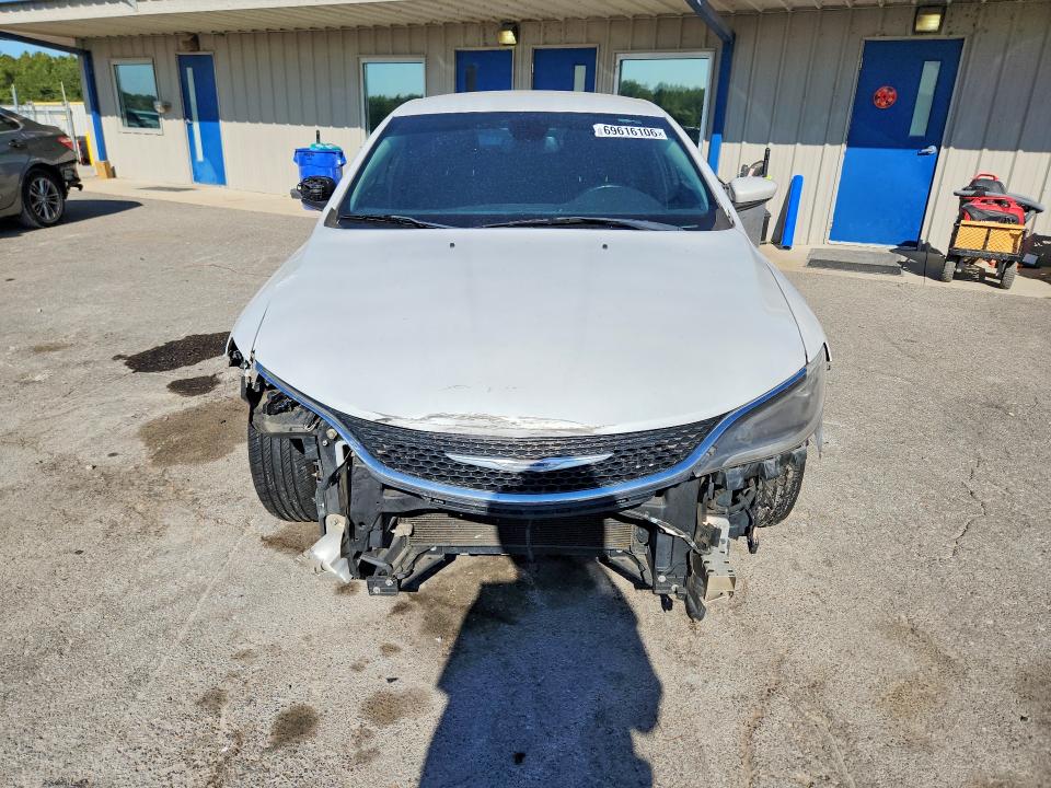 Продаж на аукціоні авто 2015 Chrysler 200, vin: 1C3CCCAB9FN677599, номер лоту: 69616106