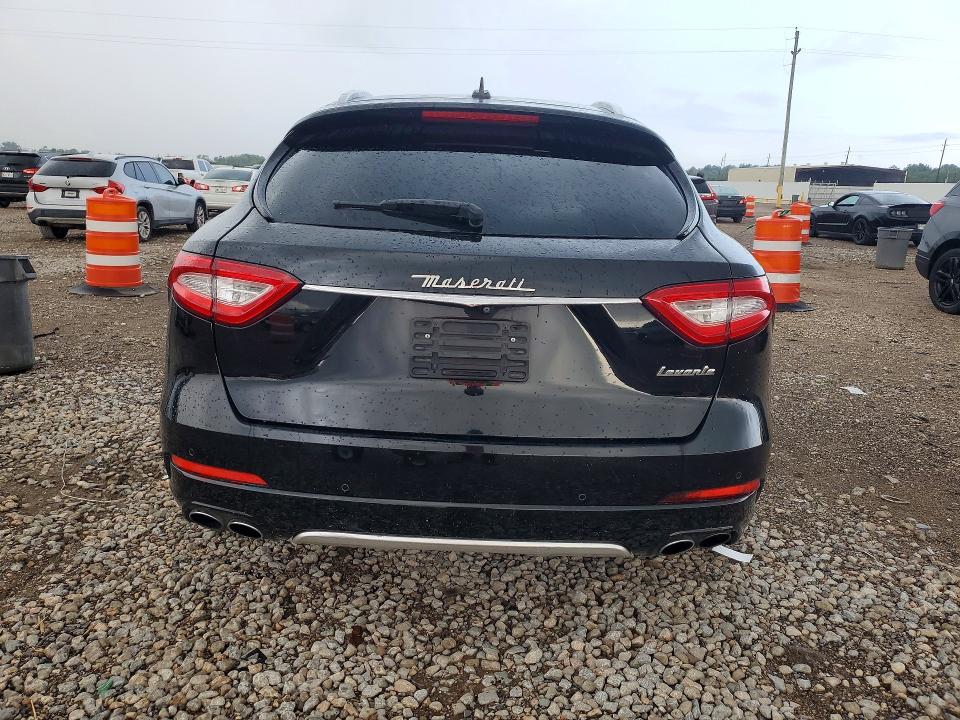 68057126 :رقم المزاد ، ZN661YUL4HX233102 vin ، 2017 Maserati Levante مزاد بيع