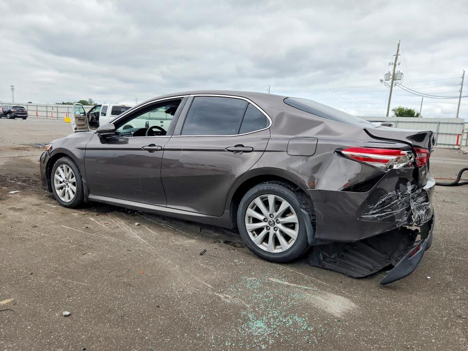 Продажа на аукционе авто 2018 Toyota Camry, vin: 4T1B11HK4JU017357, номер лота: 70483646