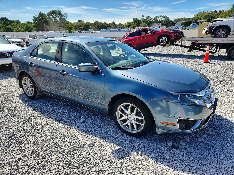 70539026 :رقم المزاد ، 3FAHP0JA9BR177984 vin ، 2011 Ford Fusion مزاد بيع