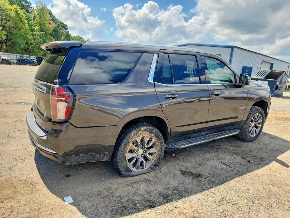 67605166 :رقم المزاد ، 1GNSCNKD2MR185061 vin ، 2021 Chevrolet Tahoe Ls مزاد بيع