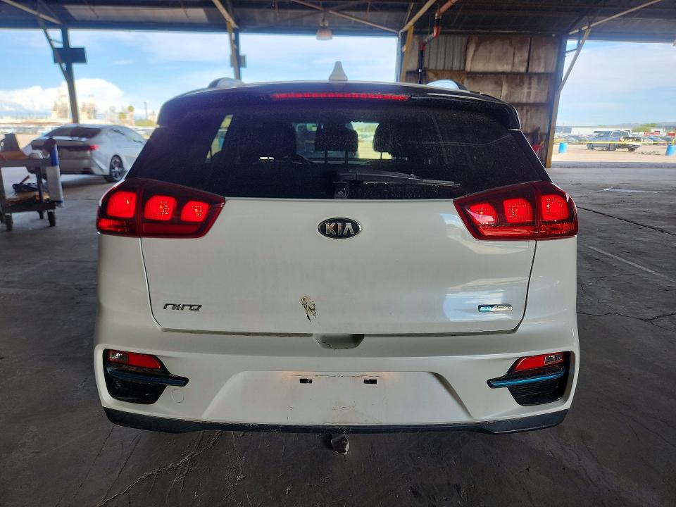 67888106 :رقم المزاد ، KNDCC3LGXL5065301 vin ، 2020 Kia Niro مزاد بيع