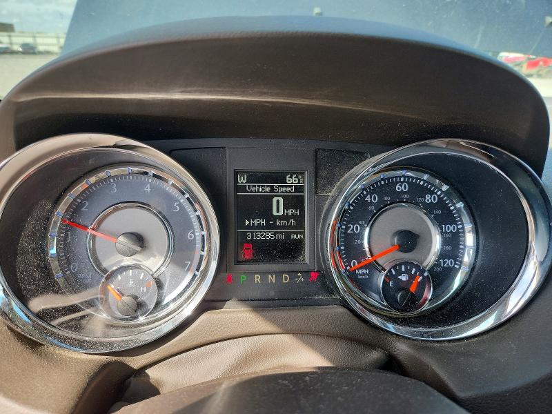 68194016 :رقم المزاد ، 2C4RC1BG2ER295789 vin ، 2014 Chrysler Town & Country مزاد بيع