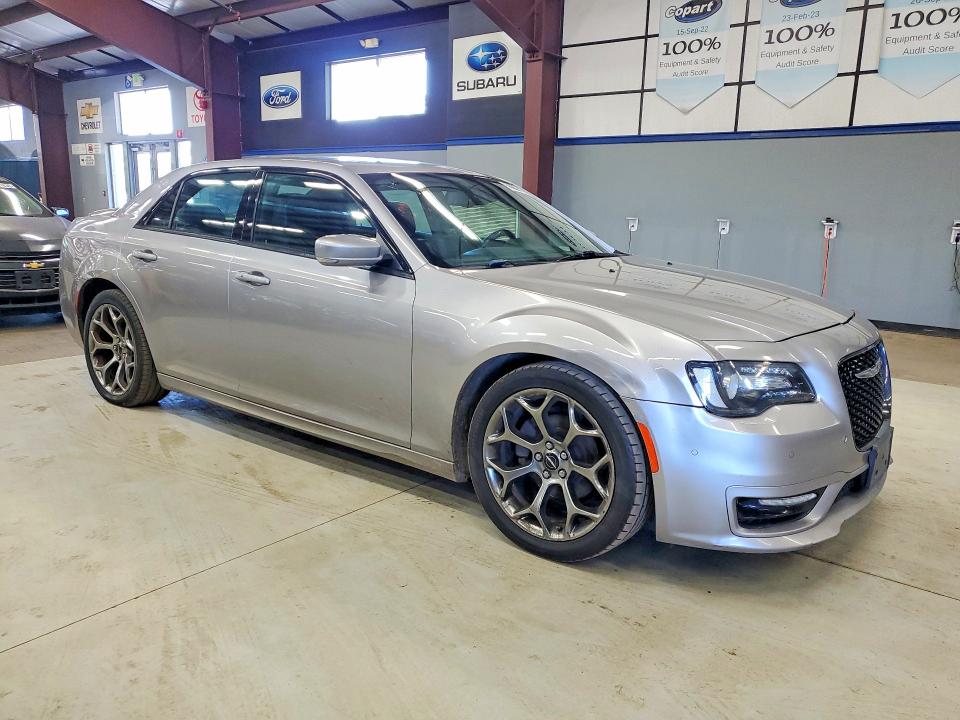 68883416 :رقم المزاد ، 2C3CCABG1JH266794         vin ، 2018 Chrysler 300 مزاد بيع