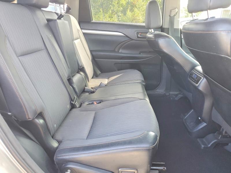 Продажа на аукционе авто 2015 Toyota Highlander, vin: 5TDBKRFH3FS146824, номер лота: 69007876