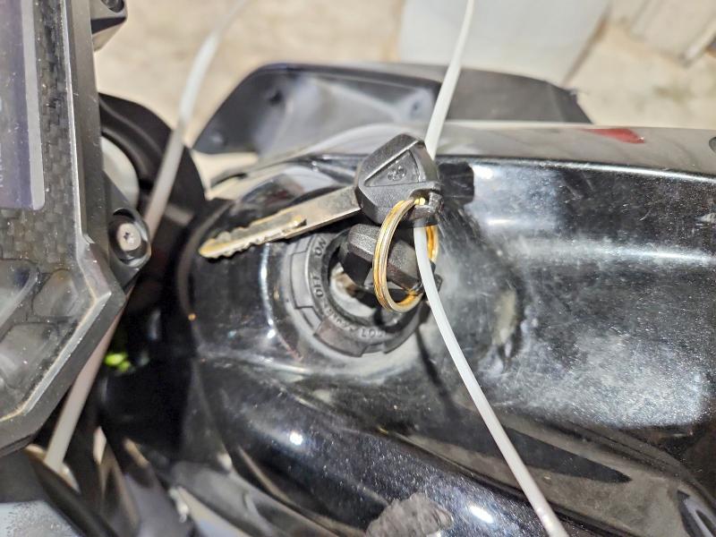 68246976 :رقم المزاد ، JKAEREG19HDA00863 vin ، 2017 Kawasaki Er650 مزاد بيع