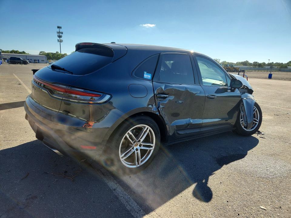 Auction sale of the 2022 Porsche Macan, vin: WP1AA2A54NLB03711, lot number: 69799986
