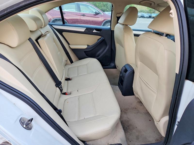 2014 Volkswagen Jetta მანქანა იყიდება აუქციონზე, vin: 3VW637AJ4EM214587, აუქციონის ნომერი: 68847926