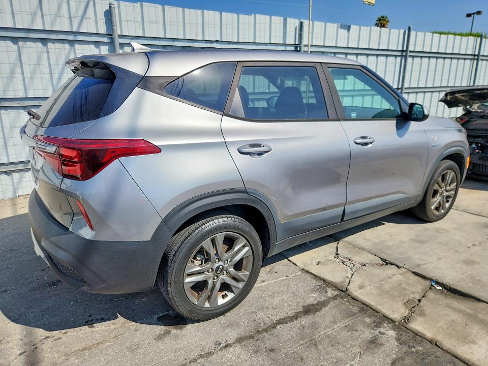 2021 Kia Seltos მანქანა იყიდება აუქციონზე, vin: KNDEPCAA2M7047134, აუქციონის ნომერი: 70045156