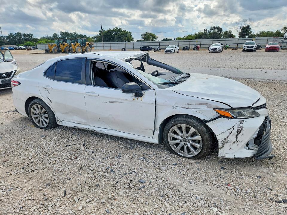 69191866 :رقم المزاد ، 4T1B11HK1KU263736 vin ، 2019 Toyota Camry مزاد بيع