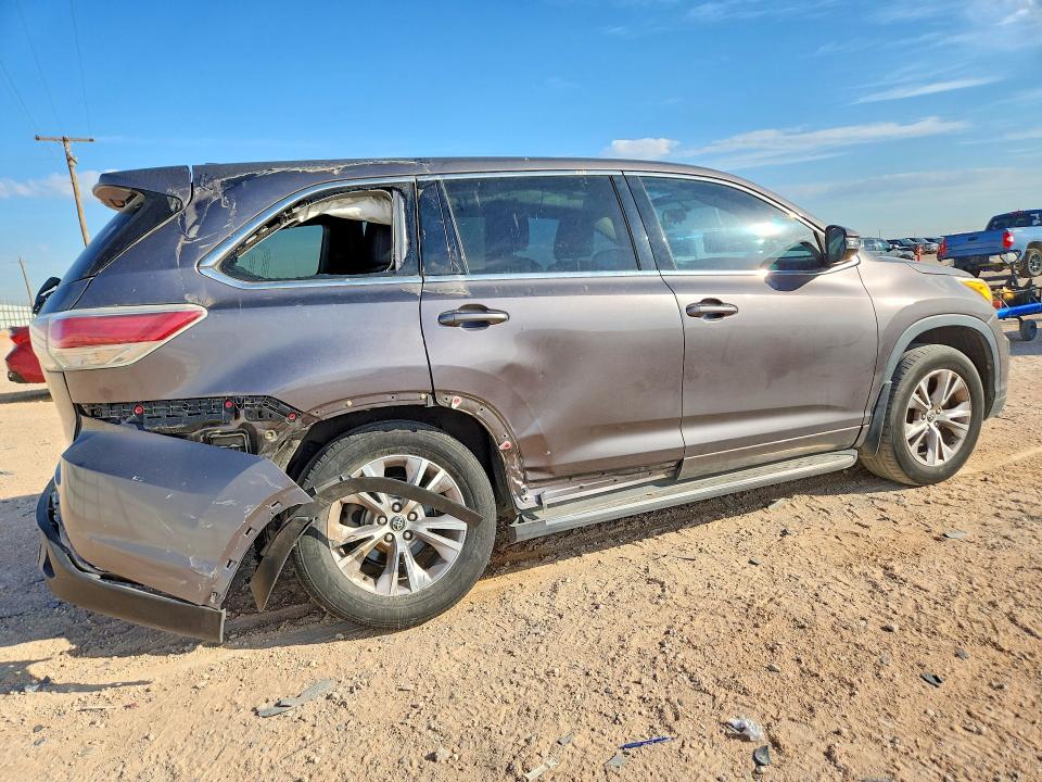 2016 Toyota Highlander მანქანა იყიდება აუქციონზე, vin: 5TDZKRFH0GS125753, აუქციონის ნომერი: 70831226