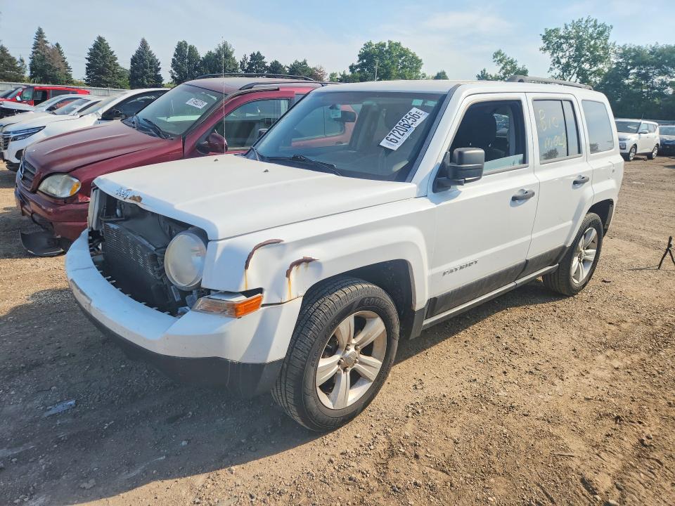 67206256 :رقم المزاد ، 1C4NJPBB6ED797140 vin ، 2014 Jeep Patriot مزاد بيع